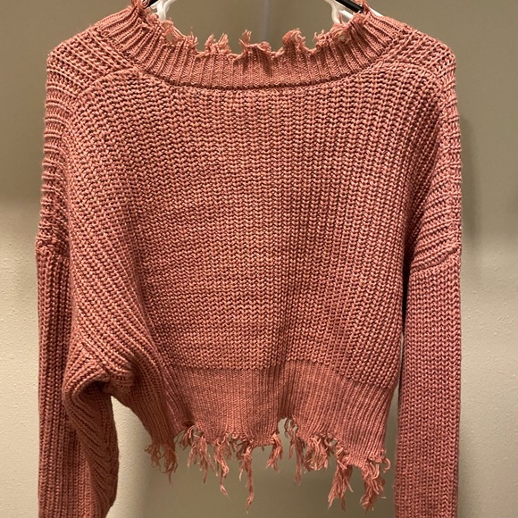 coco + jaimeson Cropped Distressed Sweater Size M - Picture 2 of 4